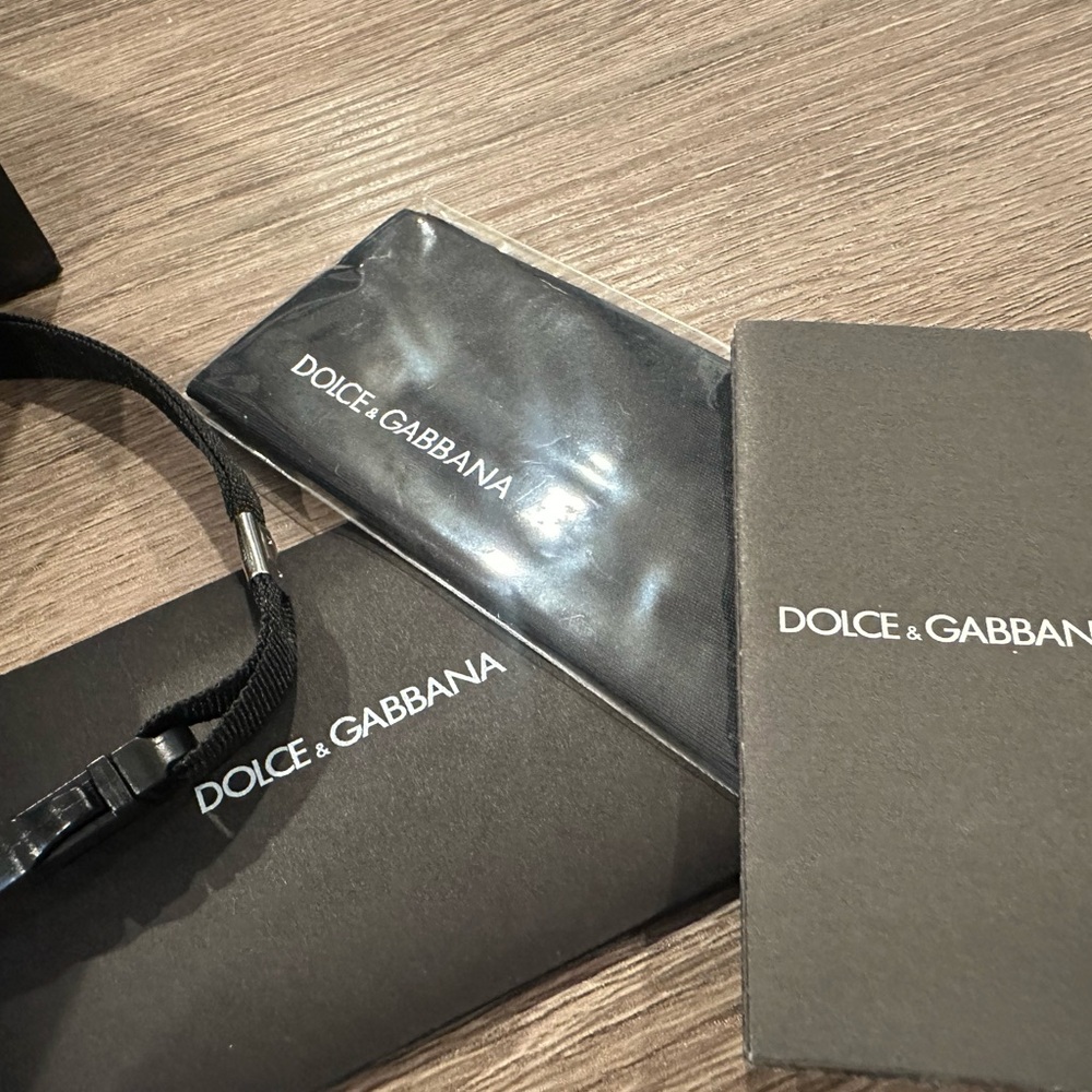 Dolce & Gabbana Tortoise Oval Sunglasses (style code DG4086) - Picture 14 of 16